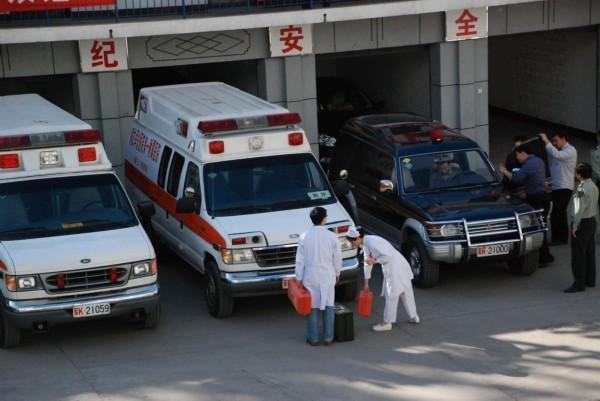 类乌齐县救护车转院