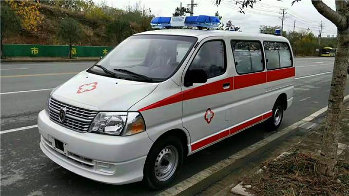 类乌齐县丰田海狮救护车